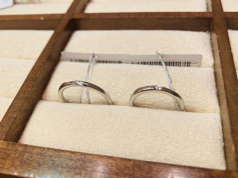 【TRECENTI(トレセンテ)の口コミ】 色々な指輪を見てまわりましたが、お互い着けてみて一番しっくりしました…