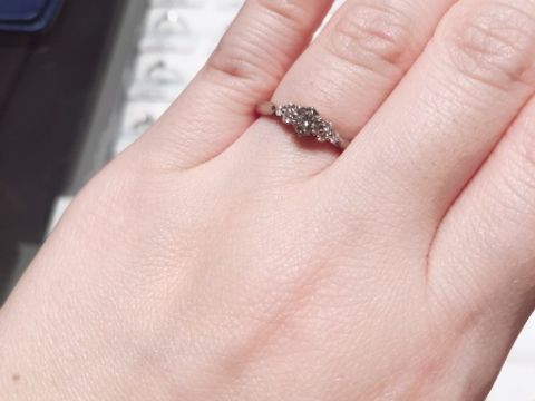 【銀座ダイヤモンドシライシの口コミ】 bouquetシリーズはデザインがどれも素敵で、ネットで見た時から好みでした…