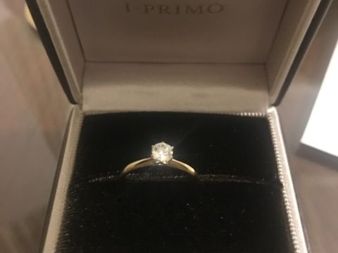 【アイプリモ(I-PRIMO)の口コミ】 デザインがとてもかわいいくて特に使っているダイヤモンド、爪どめのセッ…