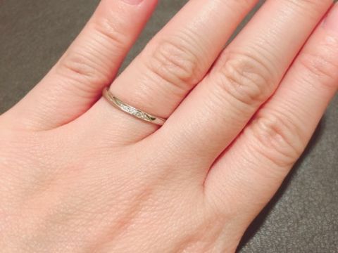 【俄(にわか)の口コミ】 骨格的にストレートタイプが似合うそうなのですが、ウェーブも気になって…