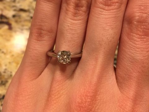 【ハリー・ウィンストン(Harry Winston)の口コミ】 憧れのハリーウィンストンの指輪が欲しくて、旦那さんにお願いしました。…