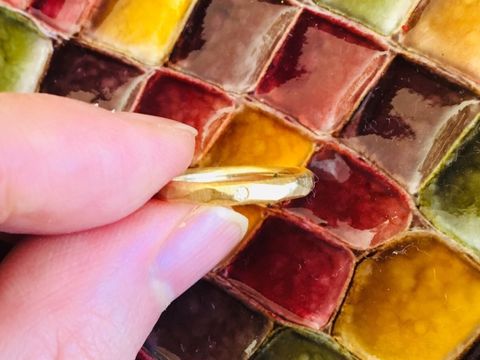 【BRILLIANCE+(ブリリアンスプラス)の口コミ】 彼も私もシルバーよりゴールドのアクセサリーが好きで結婚指輪はゴールド…