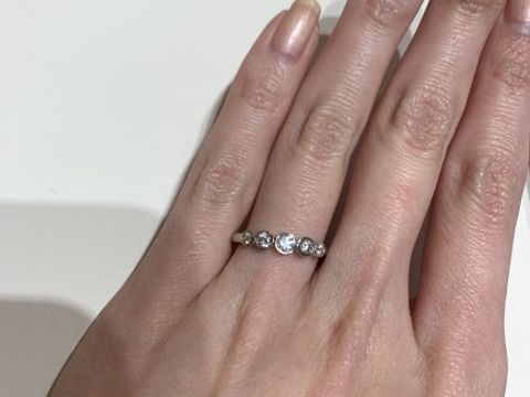 【BRILLIANCE+(ブリリアンスプラス)の口コミ】 beamsとのコラボレーションの商品です。ダイヤモンドが合計0.29カラットあ…