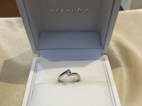 【ジュエリー東京の口コミ】 今回婚約指輪を購入しようと思い来店しました。
地元のジュエリーショップ…