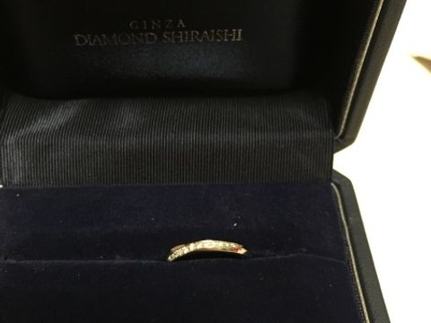 【銀座ダイヤモンドシライシの口コミ】 店舗に行く前は、捻ってない真っ直ぐのものがいいと思っていましたが、実…