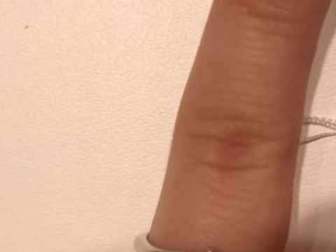 【STAR JEWELRY(スタージュエリー)の口コミ】 指輪のデザインが気に入りました。リングの太さも細めで丁度良く、ダイヤ…