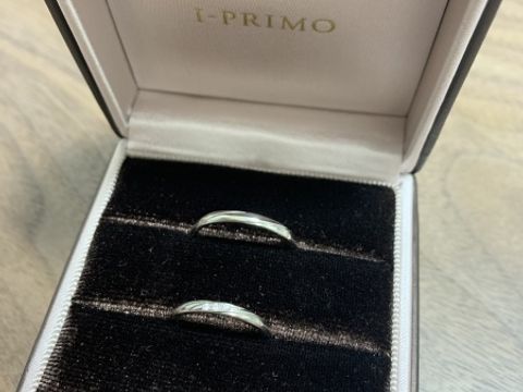 【アイプリモ(I-PRIMO)の口コミ】 夫婦共に同じデザインにしたいと思い、普段アクセサリーをつけない旦那で…