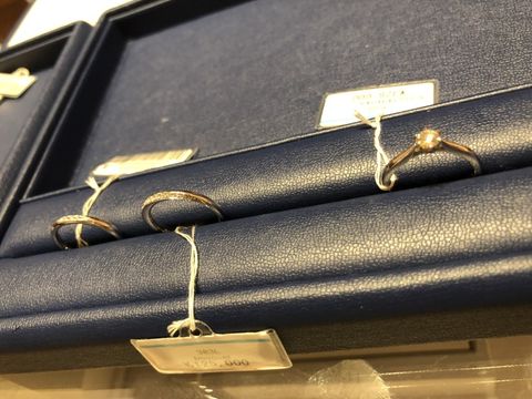 【銀座ダイヤモンドシライシの口コミ】 CMで流れている指輪、ダイヤモンドシライシを象徴するデザインがやはり人…