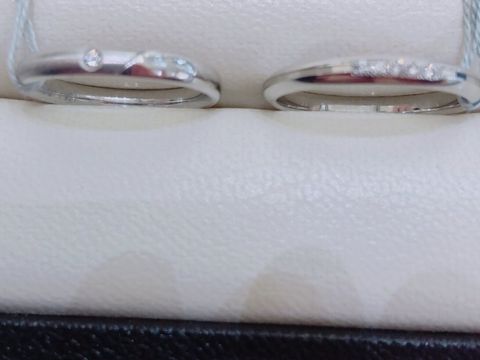 【CHARMY(チャーミー)の口コミ】 今回見せていただいた指輪のデザインでは、つや消しが加工されている部分…