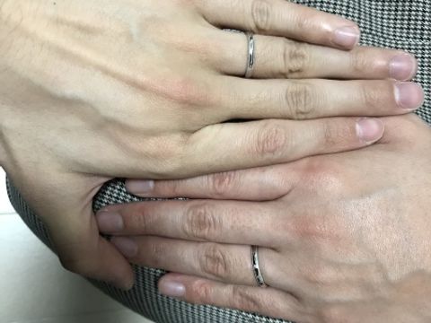 【エクセルコダイヤモンド(EXELCO DIAMOND)の口コミ】 まずは自宅でインターネットを使用してさまざまな指輪サイトをみた。その…