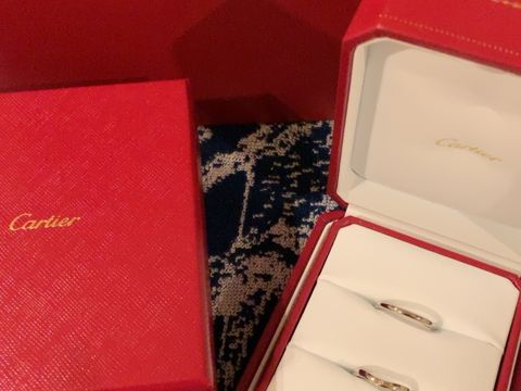 【カルティエ(Cartier)の口コミ】 カルティエのバレリーナです。
Vラインのデザインで、とても指が綺麗に見…