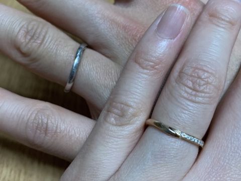 【俄(にわか)の口コミ】 とにかく女性用は、ピンクゴールドのものを探していたのでその色があるデ…