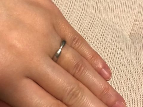 【ティファニー(Tiffany & Co.)の口コミ】 私の希望は夫婦同じデザインだったのですが、旦那さんは指輪などの装飾品…