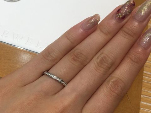【STAR JEWELRY(スタージュエリー)の口コミ】 婚約指輪でお世話になったので、結婚指輪も見に行きました。私はダイヤが…