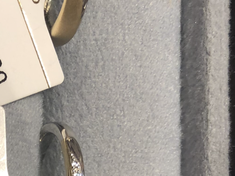 【ケイウノ ブライダル(K.UNO BRIDAL)の口コミ】 既製品の指輪から好みの物をピックアップして、さらに細かい要望を加えて…