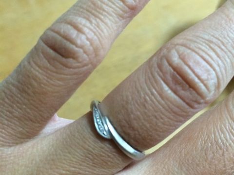 【4℃ BRIDAL(ヨンドシーブライダル)の口コミ】 指輪購入の決め手は、好きなデザインのものが見つかったことです。またサ…