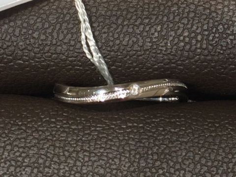 【アイプリモ(I-PRIMO)の口コミ】 綺麗なウェーブがとても指に馴染みます。水かきがある指でも奥に入り込み…