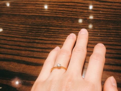 【ケイウノ ブライダル(K.UNO BRIDAL)の口コミ】 ダイヤモンドの持ち込みが可能だった点、フレームの種類が豊富な点がとて…