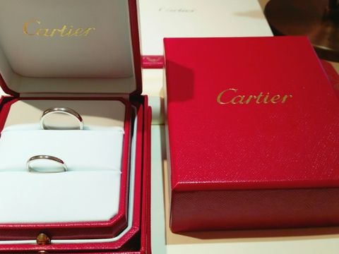 【カルティエ(Cartier)の口コミ】 もともとダイヤモンドがない、プラチナのシンプルなストレートのデザイン…