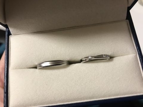 【GALA JEWELRY(ガラジュエリー)の口コミ】 それぞれの好みや2人の指に似合う指輪のタイプが全く違い、お揃いのデザイ…