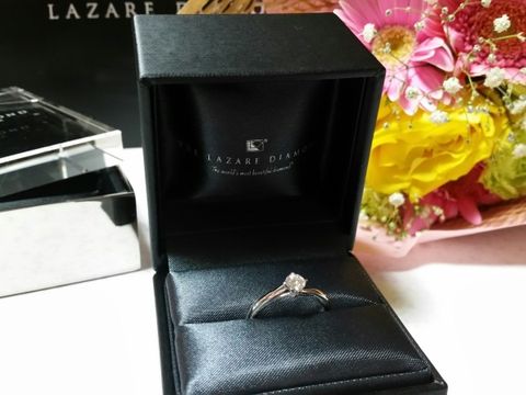 【ラザール ダイヤモンド(LAZARE DIAMOND)の口コミ】 色々なブランドを見て、どこで婚約指輪を購入しようか悩んでいましたが、…