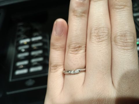 【エクセルコダイヤモンド(EXELCO DIAMOND)の口コミ】 ダイヤモンドのカットが美しく、立て爪も埋込みもとても綺麗に輝いていま…