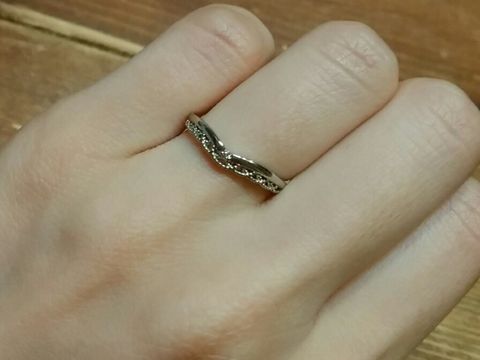 【アンジェリックフォセッテ(Angelique Fossette)の口コミ】 女性用はアドラーブルという商品です。
レースのように穴があいた、ほかに…