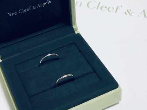【ヴァン クリーフ＆アーペル(Van Cleef & Arpels)の口コミ】 普段指輪をつける習慣がいままでなかったのですが、非常に肌馴染み、着け…