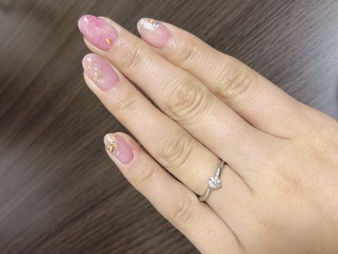 【俄(にわか)の口コミ】 どこのブランドにしようか探していたとき、NIWAKAの婚約指輪がシンプルで…