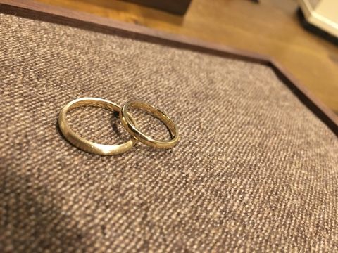 【鎌倉彫金工房の口コミ】 夫婦共々物作りが好きということ、シンプルなデザインが良く、何か思い出…