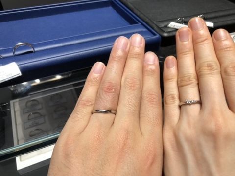 【銀座ダイヤモンドシライシの口コミ】 ダイヤモンド専門店だけあって、ダイヤモンドの輝きが美しかったです。
デ…