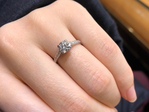 【GALA JEWELRY(ガラジュエリー)の口コミ】 ダイヤモンドの値段がとても安かったことまた大きく、良い質なものがあっ…