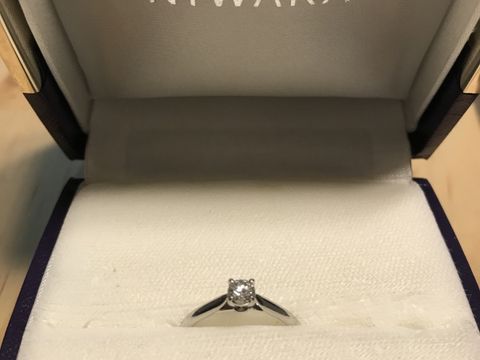 【俄(にわか)の口コミ】 元々欲しい指輪や憧れのブランド等も特になかったので、色々なものが一気…