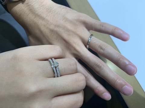 【ラザール ダイヤモンド(LAZARE DIAMOND)の口コミ】 他のブランドよりもダイヤモンドの煌めきや輝きが一番良いと思いました。…