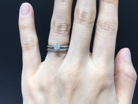 【4℃ BRIDAL(ヨンドシーブライダル)の口コミ】 デザイン、つけ心地ともに良かったです(^^)
種類がとても豊富でシンプルな…