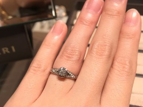 【ブルガリ(BVLGARI)の口コミ】 ダイヤが大きく見えるデザインで、友達や知り合いと被らないデザインにし…