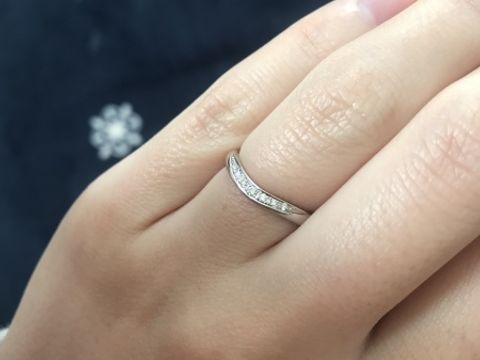 【ROYAL ASSCHER(ロイヤル・アッシャー)の口コミ】 婚約指輪より結婚指輪の方がこだわりがなく決まるまでに時間がかかりまし…