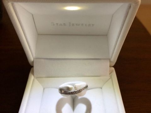【STAR JEWELRY(スタージュエリー)の口コミ】 夫婦それぞれの手指の形に合うデザインを探し、こちらにしました（夫：華…