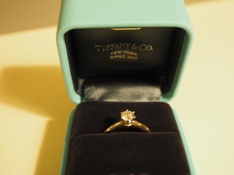 【ティファニー(Tiffany & Co.)の口コミ】 「婚約指輪といえばこれ！」といったド定番のデザインが好みで決めました…