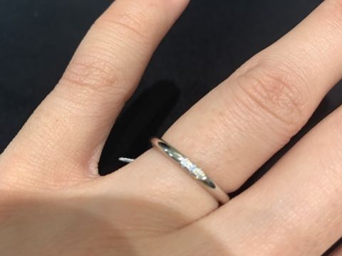 【ティファニー(Tiffany & Co.)の口コミ】 ストレートで、ダイヤが1石～5石程度のシンプルな指輪を探していて、私の…