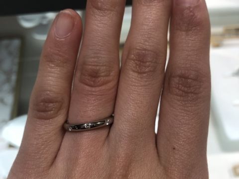 【ブルガリ(BVLGARI)の口コミ】 平打ちで幅のあるかっこいいデザインが多い中で唯一気になったデザインがF…