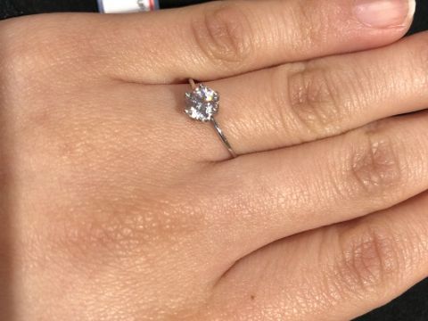 【BIJOUPIKO(ビジュピコ)の口コミ】 リングはインスタグラムで人気のデザインとのことで、かなり細身で華奢な…