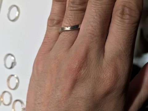 【杢目金屋(もくめがねや)の口コミ】 指輪はこれ以外もデザイン性があり、他の人とは被らたくない人にはおすす…