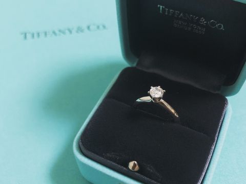 【ティファニー(Tiffany & Co.)の口コミ】 元々ティファニーが好きで、ティファニーの婚約指輪に憧れがあり、彼にも…