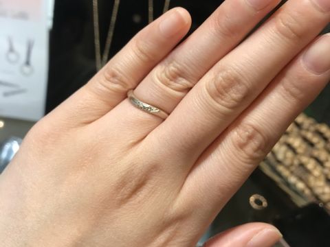 【杢目金屋(もくめがねや)の口コミ】 試着させていただいたのが、ピンクゴールドとシルバーの地金でのお作りの…