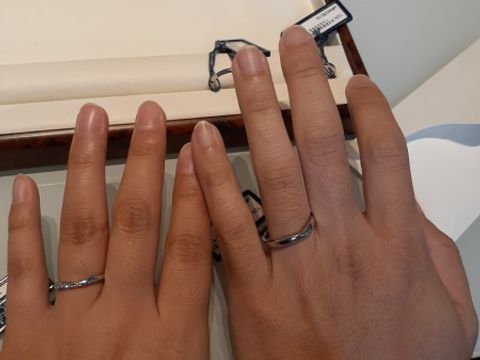 【ROYAL ASSCHER(ロイヤル・アッシャー)の口コミ】 ダイヤがたくさん入っていてとてもきれいでした。着け心地もよかったです…