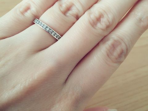 【4℃ BRIDAL(ヨンドシーブライダル)の口コミ】 まずデザインがよく、男性がストレート、女性がハーフエタニティリングで…