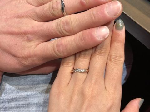 【アイプリモ(I-PRIMO)の口コミ】 はじめはプラチナとゴールドのコンビの指輪を探していました。他のお店で…