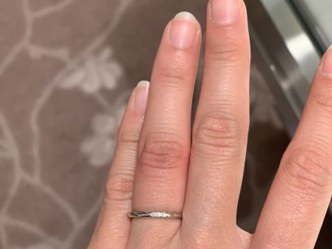 【ティファニー(Tiffany & Co.)の口コミ】 シンプルで飽きがこなさそうな指輪を選びました。シンプルでも3連の質の良…
