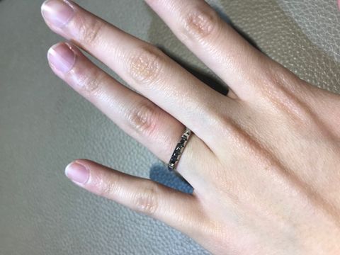 【ブシュロン(BOUCHERON)の口コミ】 ブランドロゴがなくても「ブシュロン」と知っている人はわかるデザインで…